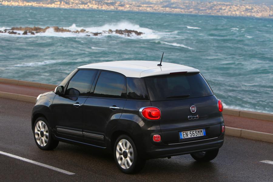  Fiat 500L 1.6 MJT 2013 года  (фото 28 из 47)